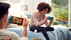 Nintendo Switch Lite Geel + Pokémon Scarlet + Bigben Beschermtas -Tech Winkel 1301695 7