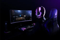 Corsair Void RGB Elite Draadloze Gaming Headset PC/PS4/PS5 Zwart/Wit -Tech Winkel 1310624