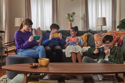 Nintendo Switch Lite Koraal + Bigben Officiële Nintendo Switch Lite Beschermtas 11 Nintendo Switch Lite Koraal + Bigben Officiële Nintendo Switch Lite Beschermtas - Afbeelding 9