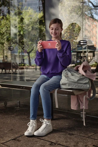 Nintendo Switch Lite Koraal + Mario Kart 8 Deluxe Switch 13 Nintendo Switch Lite Koraal + Mario Kart 8 Deluxe Switch - Afbeelding 11