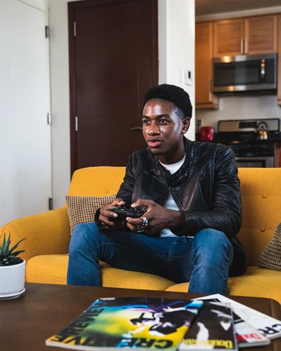 MICROSOFT Xbox Series S + 3 Maanden Game Pass Ultimate Bundel + Controller Zwart + Play & Charge Kit 21 MICROSOFT Xbox Series S + 3 Maanden Game Pass Ultimate Bundel + Controller Zwart + Play & Charge Kit - Afbeelding 19