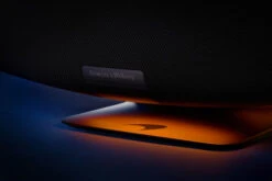 Bowers & Wilkins Zeppelin McLaren Edition 30 Bowers & Wilkins Zeppelin McLaren Edition -Tech Winkel 1979890